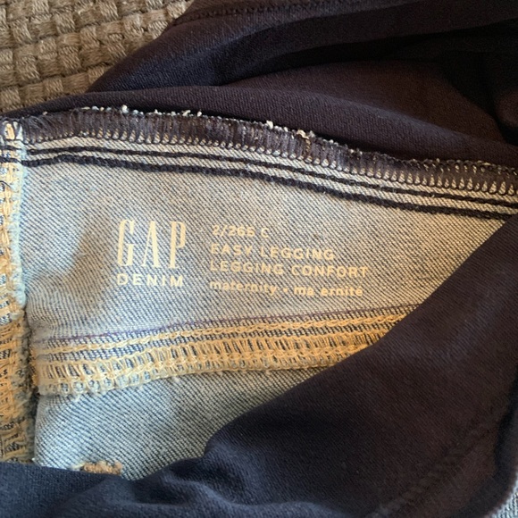 Gap Maternity jeans in size 26 short. Two pairs. - Picture 2 of 5